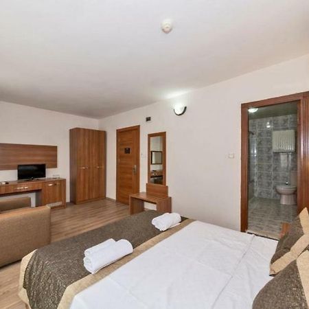 Diamond City Resort Hotel Büyükçekmece Esterno foto